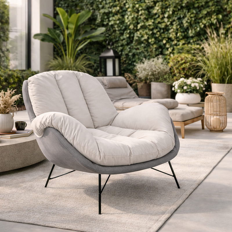 Clara Chic Lounge Chair