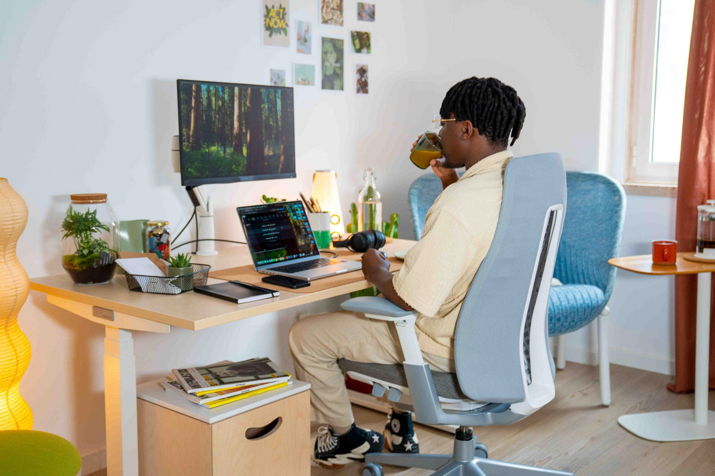 DecorMama Hiya Height Adjustable Office Desk