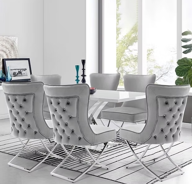DecorMama Tufted Velvet Dining Chair
