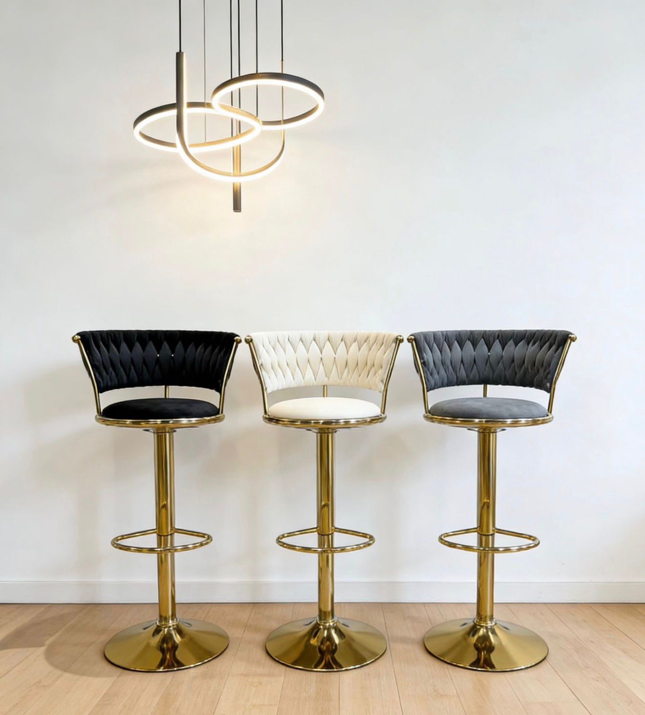 DecorMama Ophelia Bar Chair