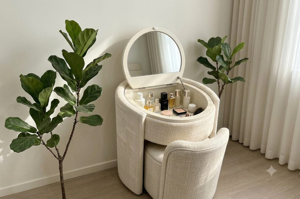 DecorMama Round Vanity & Stool Set – Flip-Top Mirror – Cream – room setting