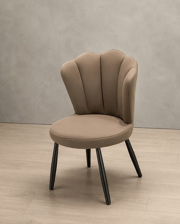 DecorMama Velo Modern Leather Chair